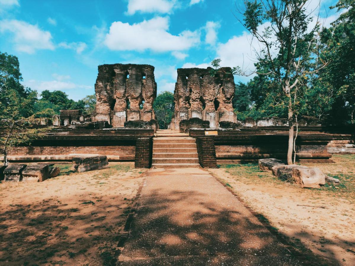 Deer Garden Guest Hotel Polonnaruwa Exterior foto